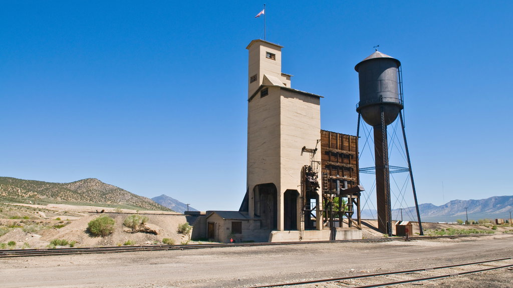 The Loneliest Road (U.S. Route 50) 1